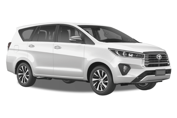Reliable Toyota Innova Crysta cabs between Delhi and Agra at affordable tariff